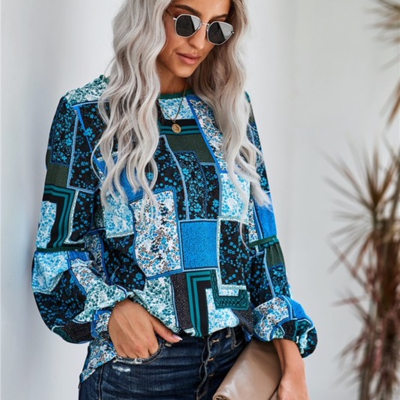boho blue floral print patchwork lantern top - Picture 2 of 4